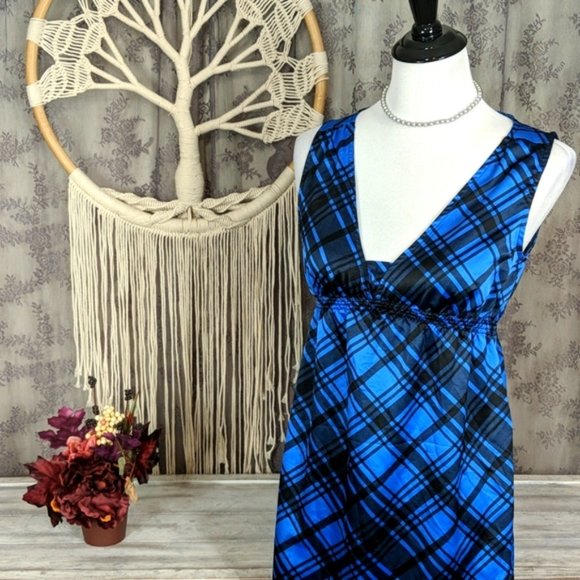 Delia's vintage blue and black plaid slinky dress - Picture 2 of 9